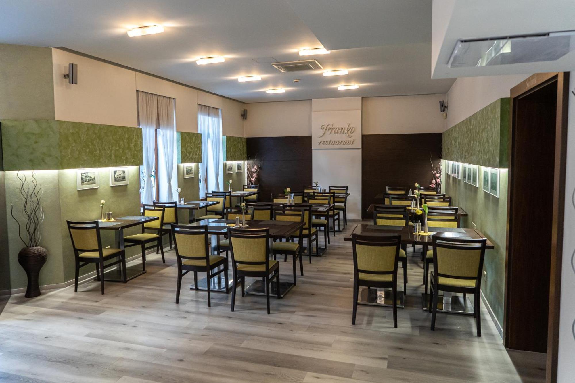 Franko hotel Zvolen Exteriér fotografie